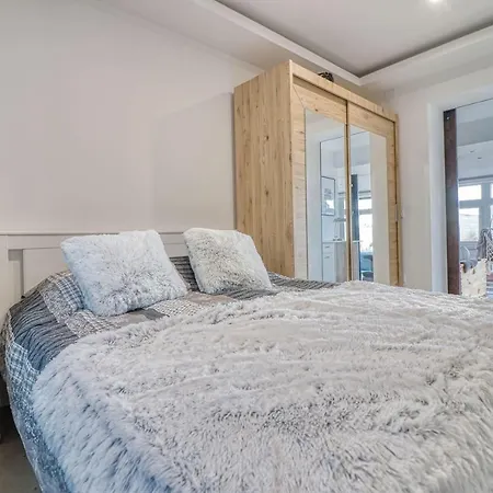 Hab Apartment